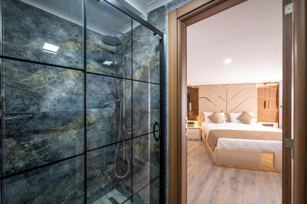 Luxury Airport Hotel By Zazzoni-Istanbul Airport Arnavutkoy Bagian luar foto