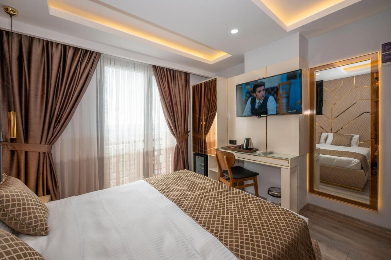 Luxury Airport Hotel By Zazzoni-Istanbul Airport Arnavutkoy Bagian luar foto