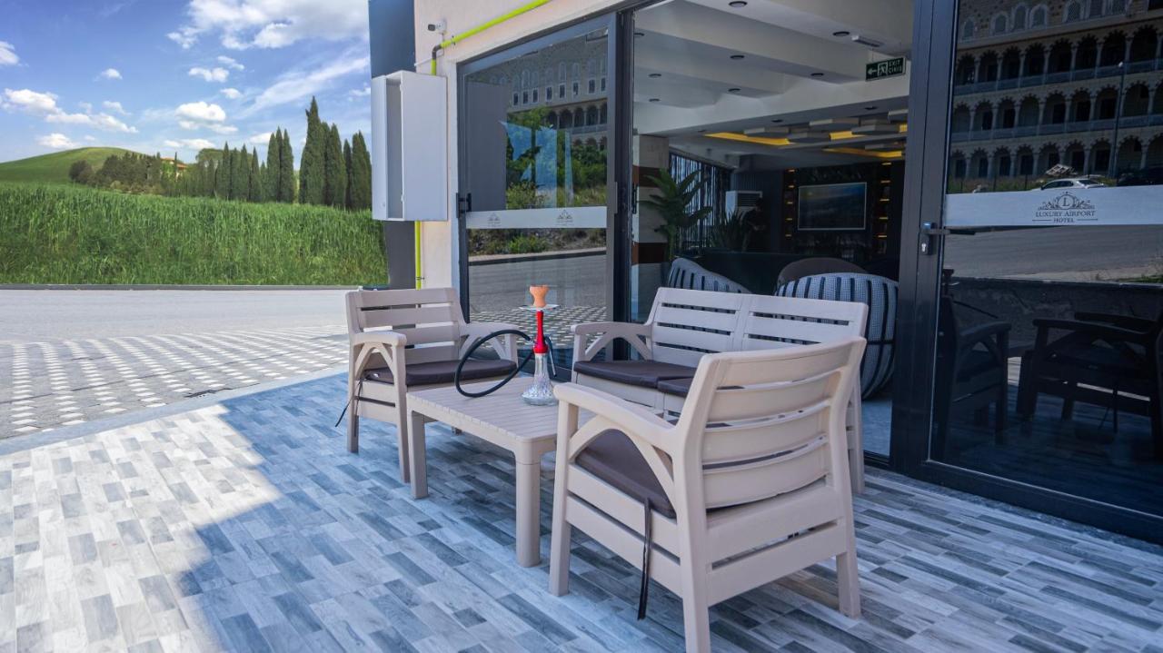 Luxury Airport Hotel By Zazzoni-Istanbul Airport Arnavutkoy Bagian luar foto