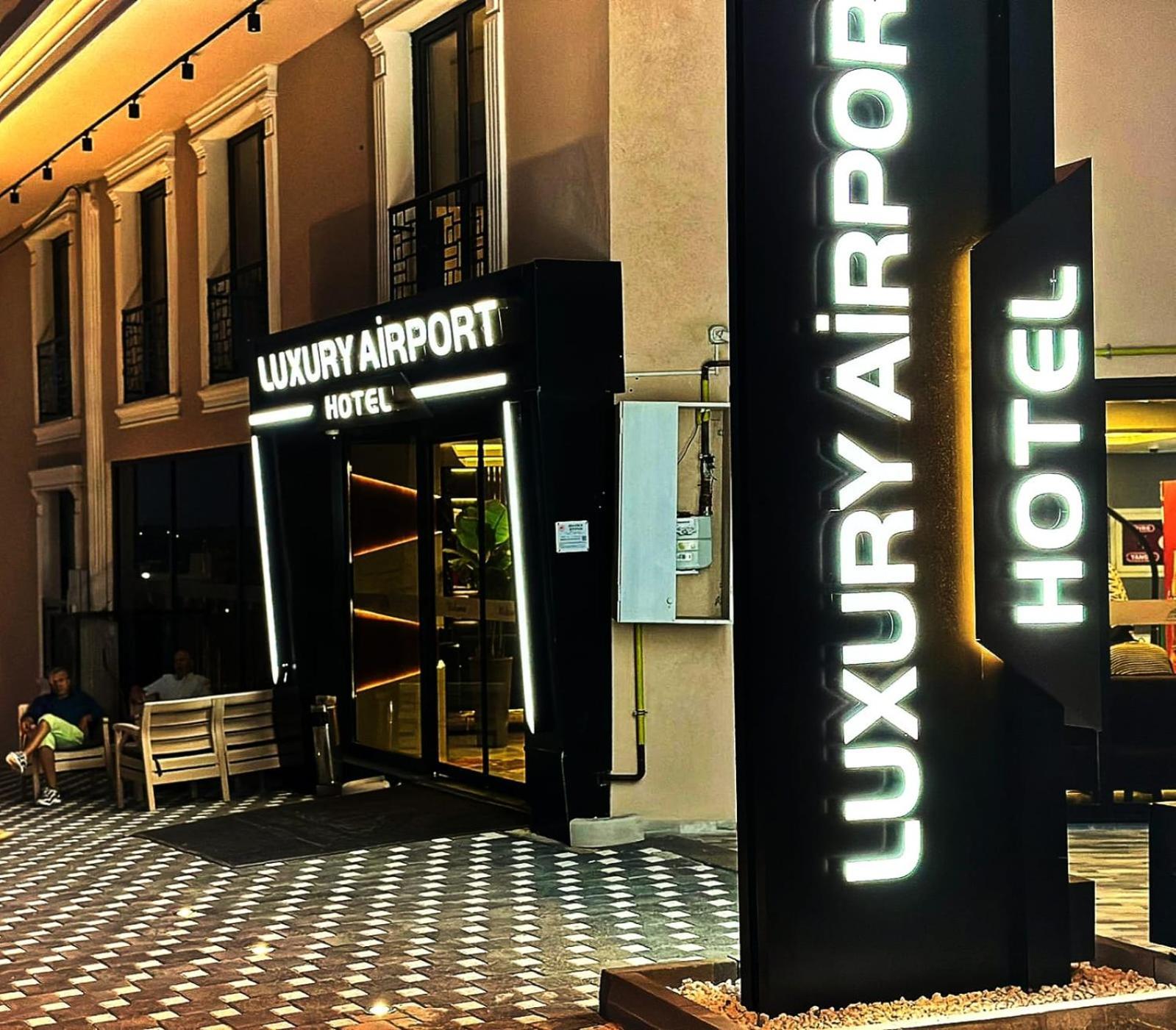 Luxury Airport Hotel By Zazzoni-Istanbul Airport Arnavutkoy Bagian luar foto